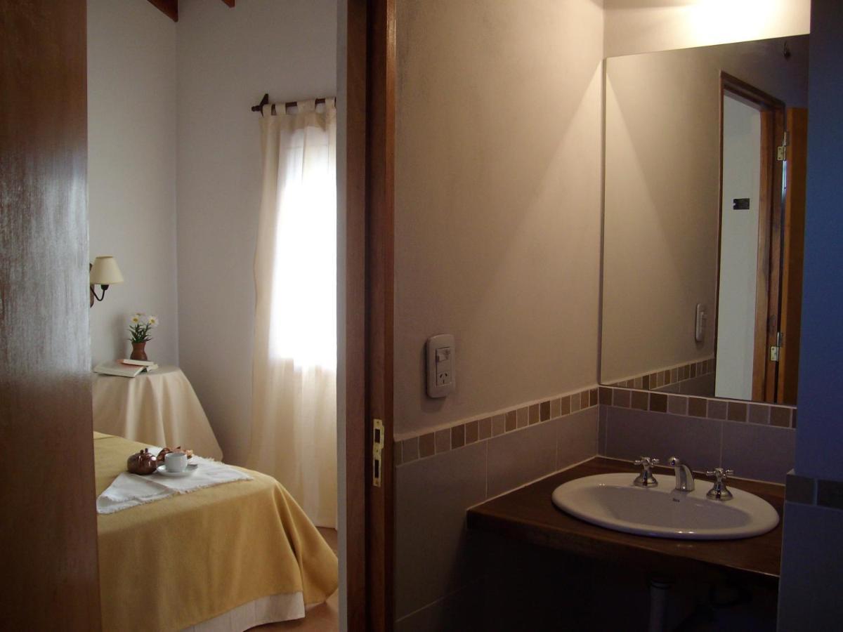 Bed and Breakfast La Soleada à Mina Clavero Chambre photo